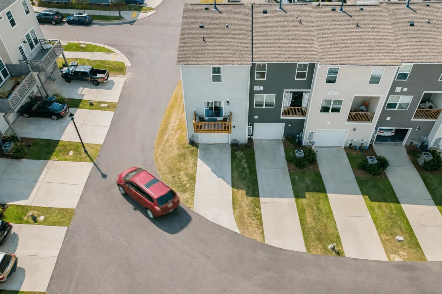 Car and commute context for executive housing near downtown Raleigh