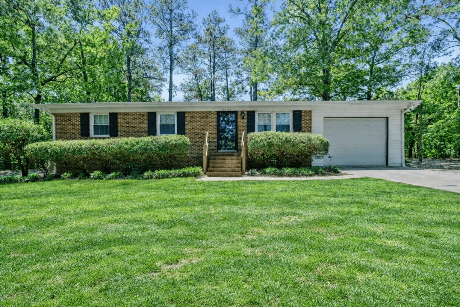4708 Pearl Road