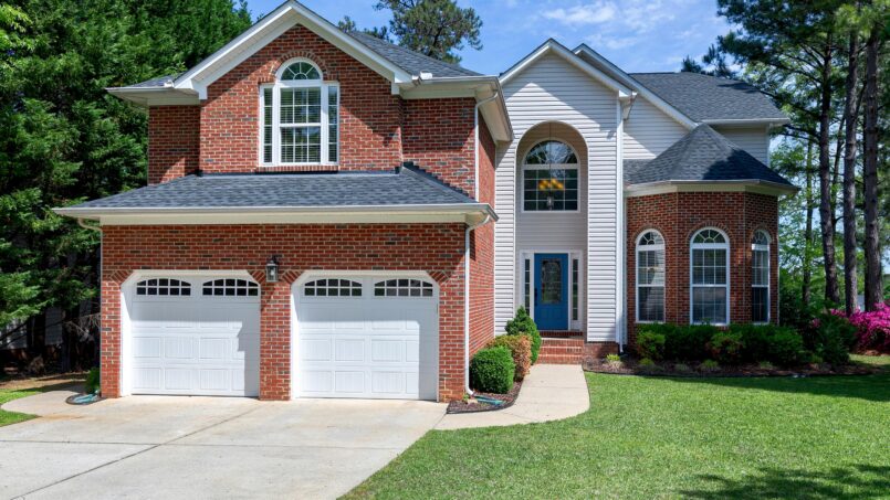 Golf course home near downtown Raleigh